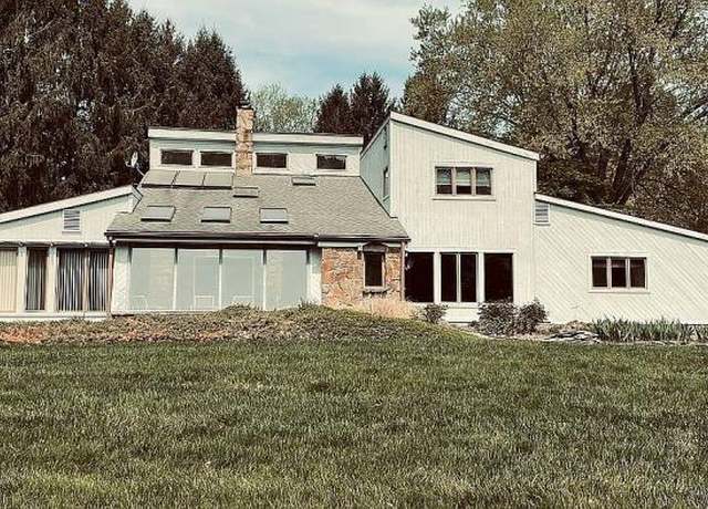 Property at 33 Morgan Hollow Way, Landenberg, PA 19350, 3 beds, 2.5 baths