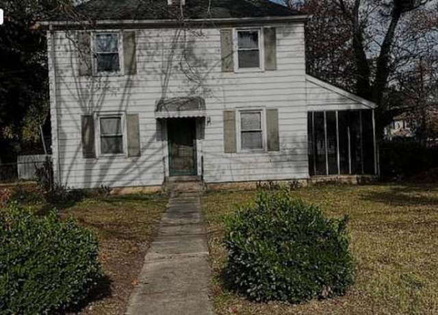 Property at 831 16th St, Newport News, VA 23607, 3 beds, 1 bath