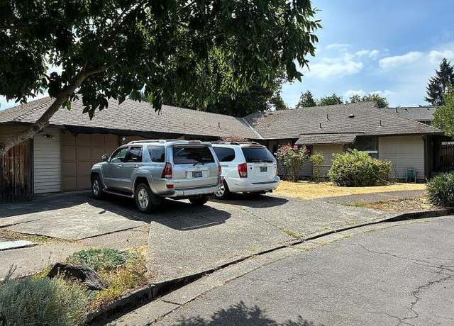 Property at 20200 SW Brightwood Ct, Beaverton, OR 97003, 3 beds, 2 baths