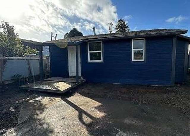 Property at 6100 Avalon Dr, Eureka, CA 95503, 4 beds, 3 baths