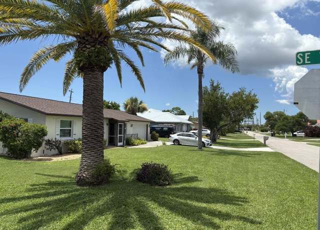 Property at 126 SE 40th Ter, Cape Coral, FL 33904, 3 beds, 2 baths