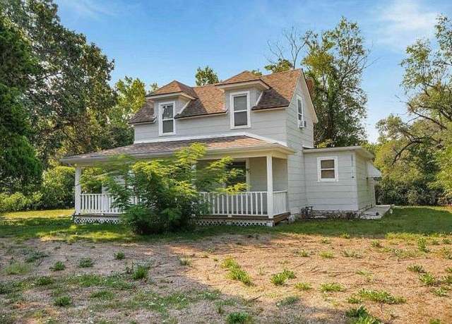 Property at 617 W Towanda Ave, El Dorado, KS 67042, 3 beds, 1 bath