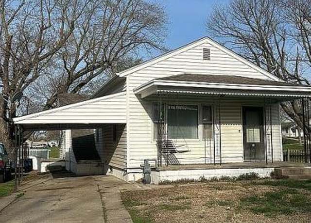 Property at 511 Fulton St, Falls City, NE 68355, 2 beds, 1 bath