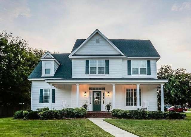 Property at 401 Clear Creek Vw, Prattville, AL 36067, 4 beds, 2.5 baths