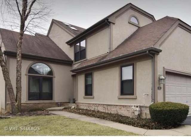 Property at 121 Chatsworth Cir, Schaumburg, IL 60194, 3 beds, 3.5 baths