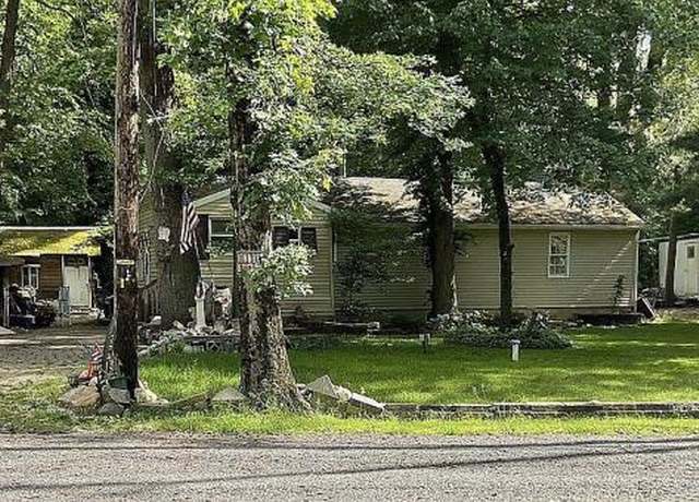 Property at 22 E Mill Creek Rd, Mount Holly, NJ 08060, 2 beds, 1 bath