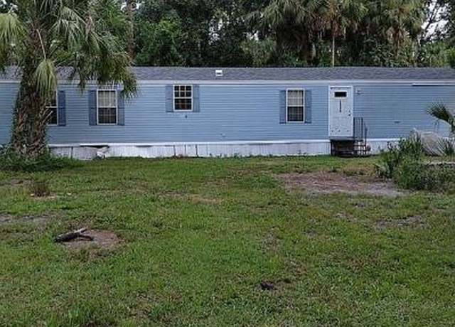 Property at 4840 Indian Oak Dr, Mulberry, FL 33860, 2 beds, 2 baths