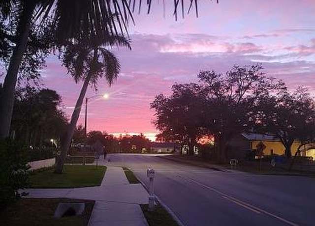 Property at 10327 Pennsylvania Ave, Bonita Springs, FL 34135, 3 beds, 2.5 baths