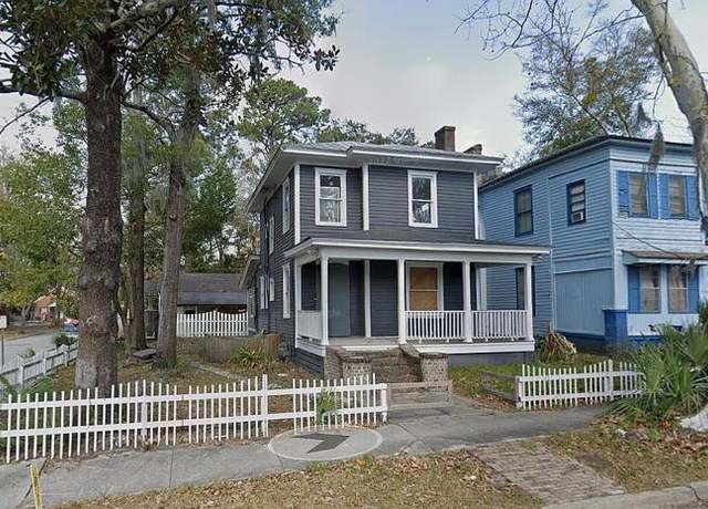 Property at 622 W 44th St, Savannah, GA 31405, 7 beds, 4 baths