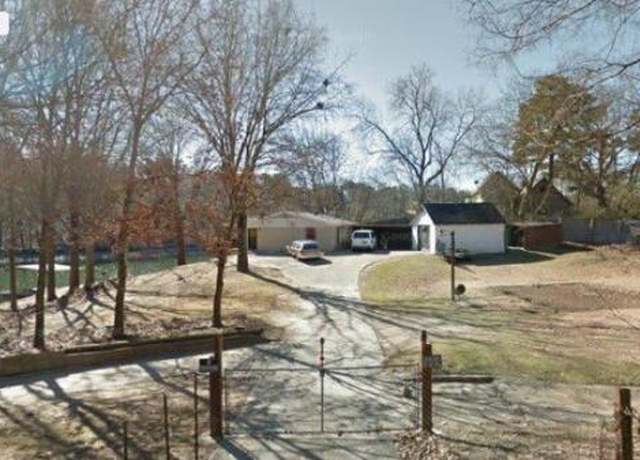 Property at 1935 Lakeshore Dr, Hot Springs National Park, AR 71913, 2 beds, 2 baths