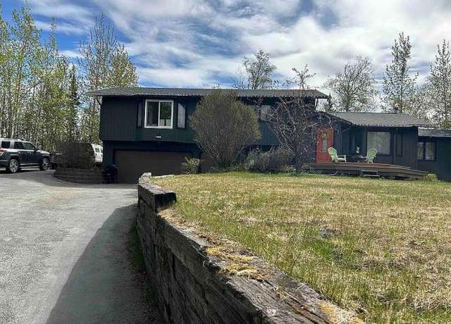 Property at 3501 N Calder Rd, Wasilla, AK 99654, 4 beds, 3 baths