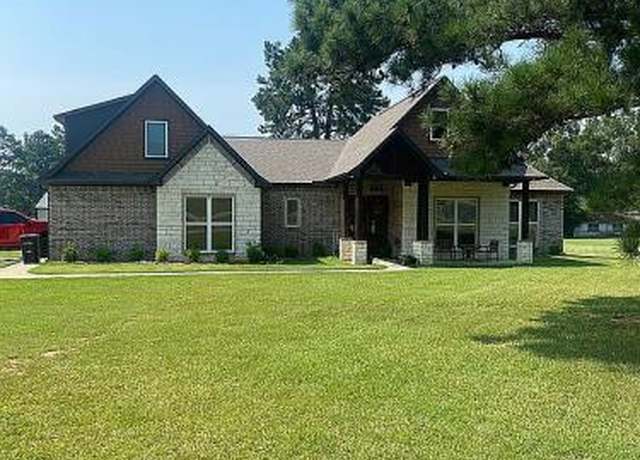Property at 5120 Country Rd, Texarkana, AR 71854, 4 beds, 3 baths