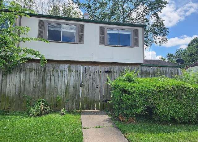 Property at 5915 Fairmeadow St, Beaumont, TX 77707, 2 beds, 1.5 baths
