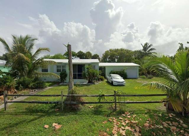 Property at 105 Eldorado St, Fort Pierce, FL 34949, 2 beds, 2 baths