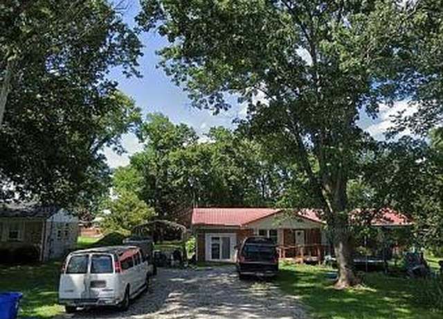 Property at 1844 Patrick Rd, Pulaski, TN 38478, 3 beds, 1 bath