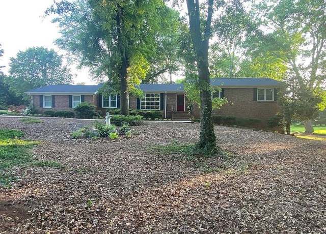 Property at 145 Shannon Lake Cir, Greenville, SC 29615, 3 beds, 2.5 baths