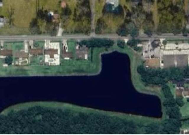 Property at 6213 Morse Oaks Cir, Jacksonville, FL 32244, 4 beds, 2 baths