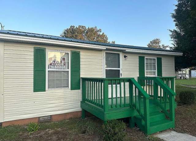 Property at 7375 3rd St, Wade, NC 28395, 2 beds, 1.5 baths