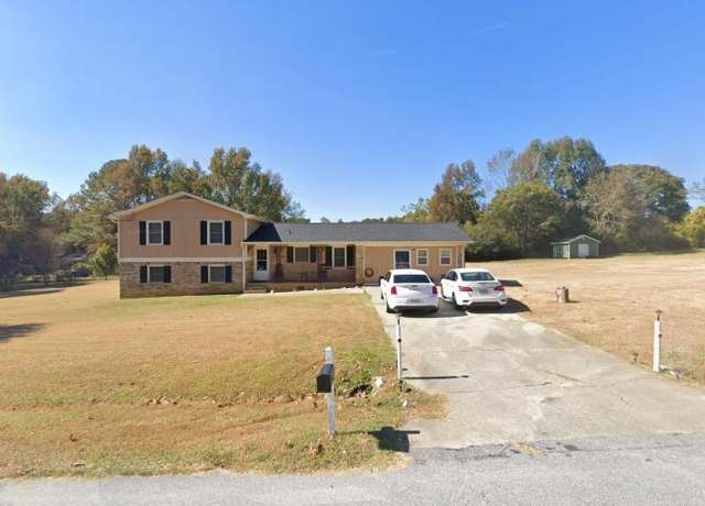 Property at 4773 Bell Cir SE, Conyers, GA 30094, 3 beds, 2 baths