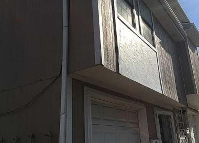 Property at 2813 Eaton St, Kansas City, KS 66103, 3 beds, 2 baths