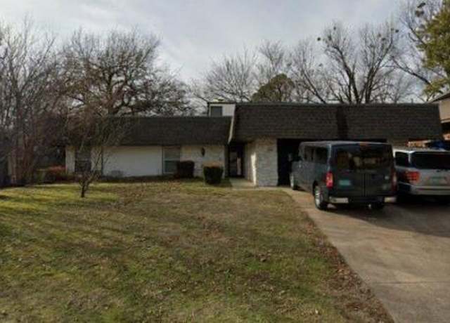 Property at 6948 S Oswego Ave, Tulsa, OK 74136, 4 beds, 2.5 baths