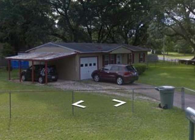 Property at 5652 Ventura Ln, Pensacola, FL 32526, 1 bath