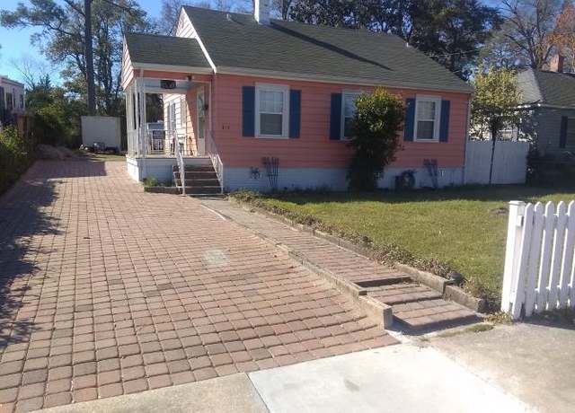 Property at 814 Woodlawn Ave, Wilmington, NC 28401, 2 beds, 1 bath