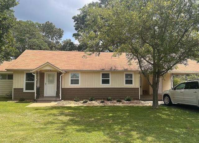 Property at 798 N Broad St, Lexington, TN 38351, 3 beds, 2 baths