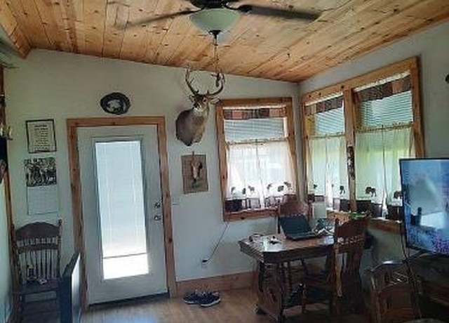Property at 29813 Quarry Rd, Davis City, IA 50065, 2 beds, 1 bath