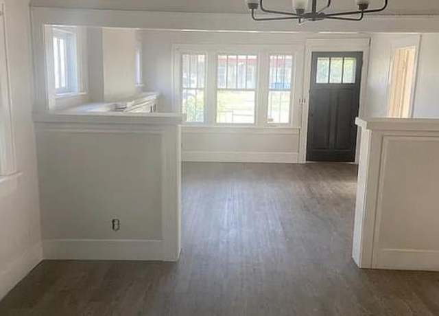 Property at 1417 NE 12th St, Oklahoma City, OK 73117, 2 beds, 1 bath