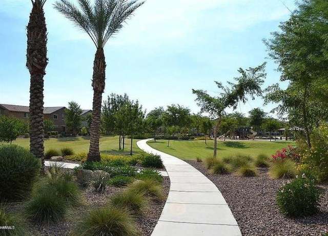 Property at 2050 W Davis Rd, Phoenix, AZ 85023, 3 beds, 2.5 baths