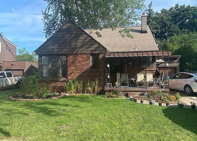 Property at 178 Cleveland Dr, Buffalo, NY 14215, 3 beds, 1 bath