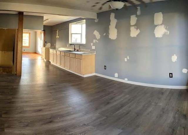 Property at 2314 Mount Vernon Ave, Point Pleasant, WV 25550, 4 beds, 1 bath