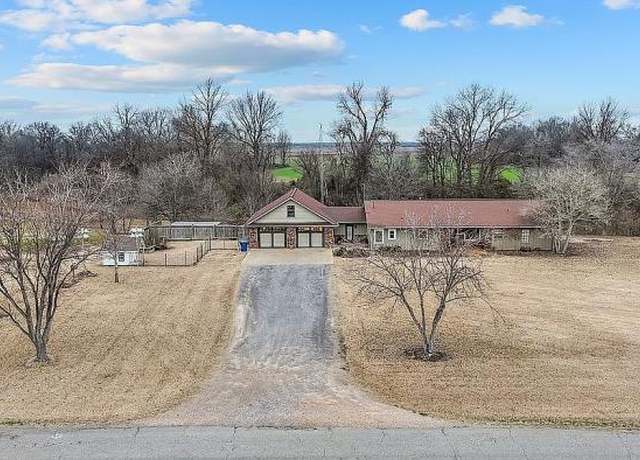 Property at 3777 Sunflower School Rd, Clarksdale, MS 38614, 3 beds, 3.5 baths