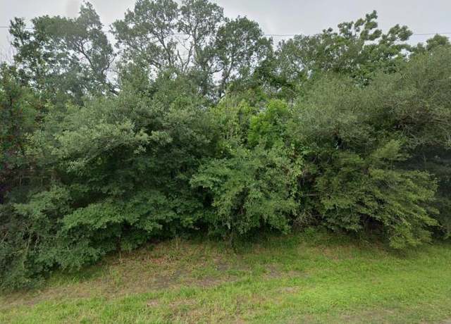 Property at 5145 W Belt St, Brazoria, TX 77422, 1 bed, 1.5 baths