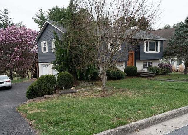 Property at 1101 Quail Dr, Blacksburg, VA 24060, 4 beds, 3 baths