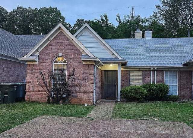 Property at 9272 Grove Manor Dr, Cordova, TN 38016, 3 beds, 2 baths