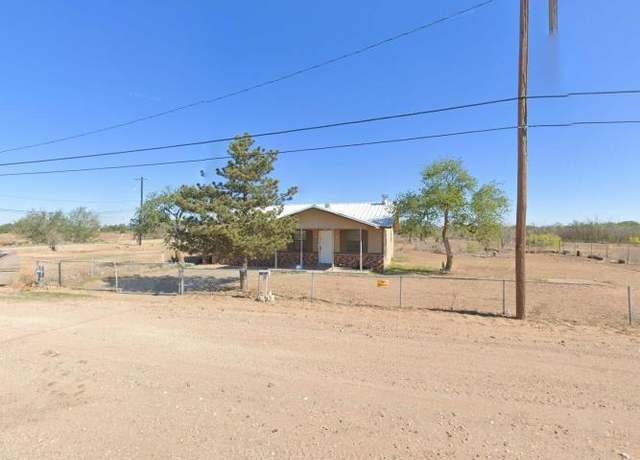 Property at 2605 E 19th St, Lubbock, TX 79403, 3 beds, 2 baths