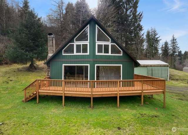 Property at 153 Lund Rd, Cosmopolis, WA 98537, 3 beds, 1.5 baths