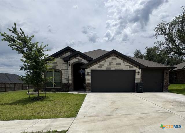 Property at 8108 Gold Dr, Killeen, TX 76542, 4 beds, 3 baths