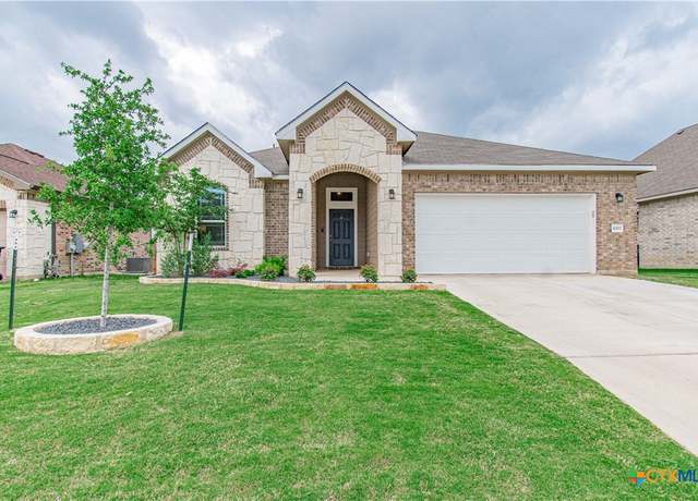 Property at 10207 Six Shooter Ln, Temple, TX 76502, 4 beds, 2 baths