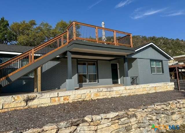 Property at 1049 Meckel Dr, Canyon Lake, TX 78133, 3 beds, 2 baths