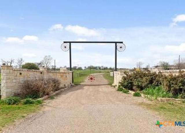 Property at 12912 Spring Valley Rd, Moody, TX 76557, 5 beds, 3 baths