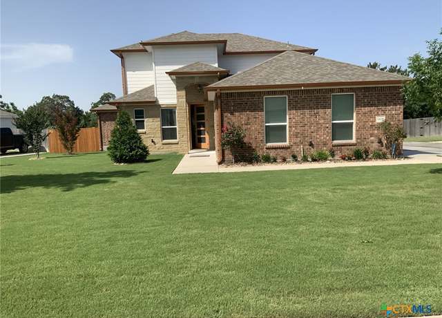Property at 5818 Hamlet Dr, Belton, TX 76513, 4 beds, 2.5 baths