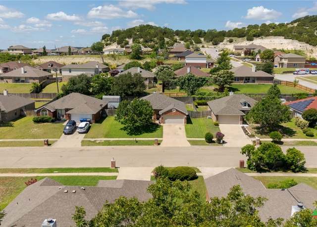 Property at 1809 Indian Camp Trl, Copperas Cove, TX 76522, 4 beds, 2 baths