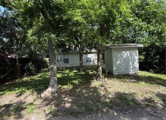 Property at 705 N 2nd St, Temple, TX 76501, 3 beds, 2 baths