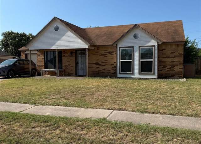 Property at 303 Halter Dr, Copperas Cove, TX 76522, 3 beds, 2 baths