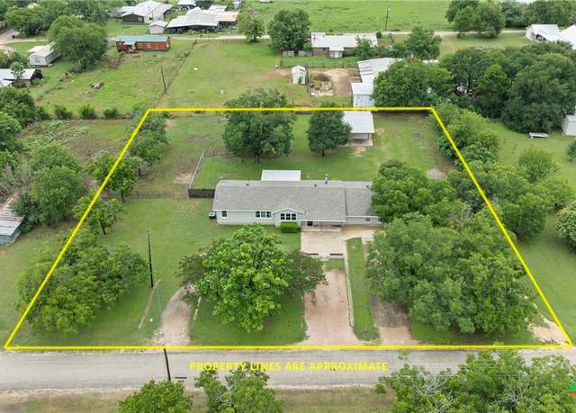 Property at 1401 Luker Rd, Belton, TX 76513, 6 beds, 2.5 baths