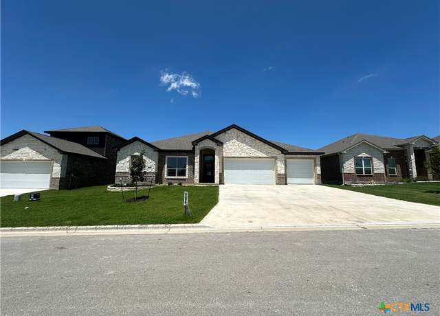 Property at 2032 Yarrow Rd, Temple, TX 76502, 4 beds, 2.5 baths