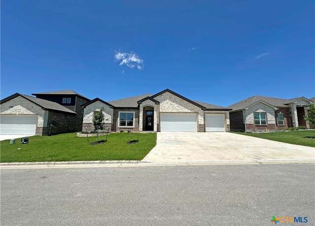 Property at 2032 Yarrow Rd, Temple, TX 76502, 4 beds, 2.5 baths